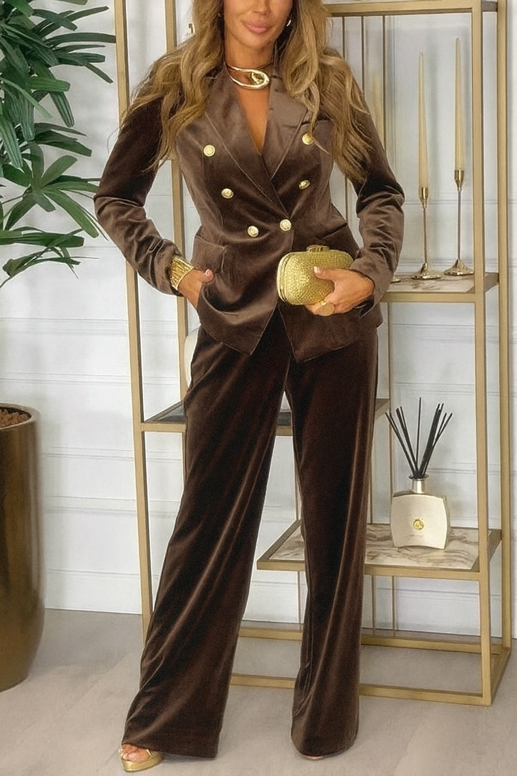 Tailleur con bottoni in velluto