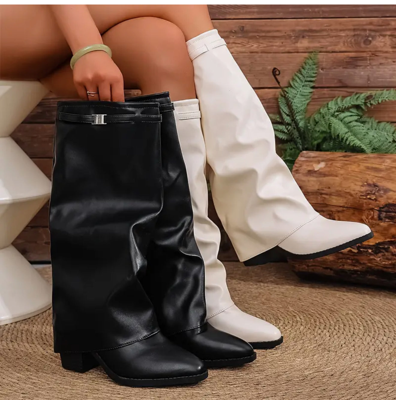 “Stivali slouchy in ecopelle – Chic e versatili”