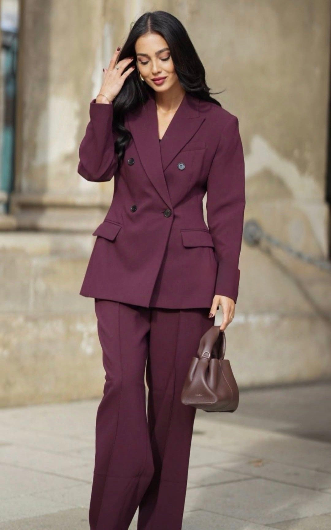 Tailleur Foderato Made in italy ottima vestibilità spedizione gratuita e pagamento alla consegna